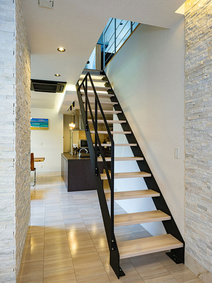 アークホーム　一級建築士事務所 【3000万円台/吹抜け/中庭/間取り図有】ライトコートで内と外をつないだ、自然の心地よさあふれる邸宅の建築実例画像15