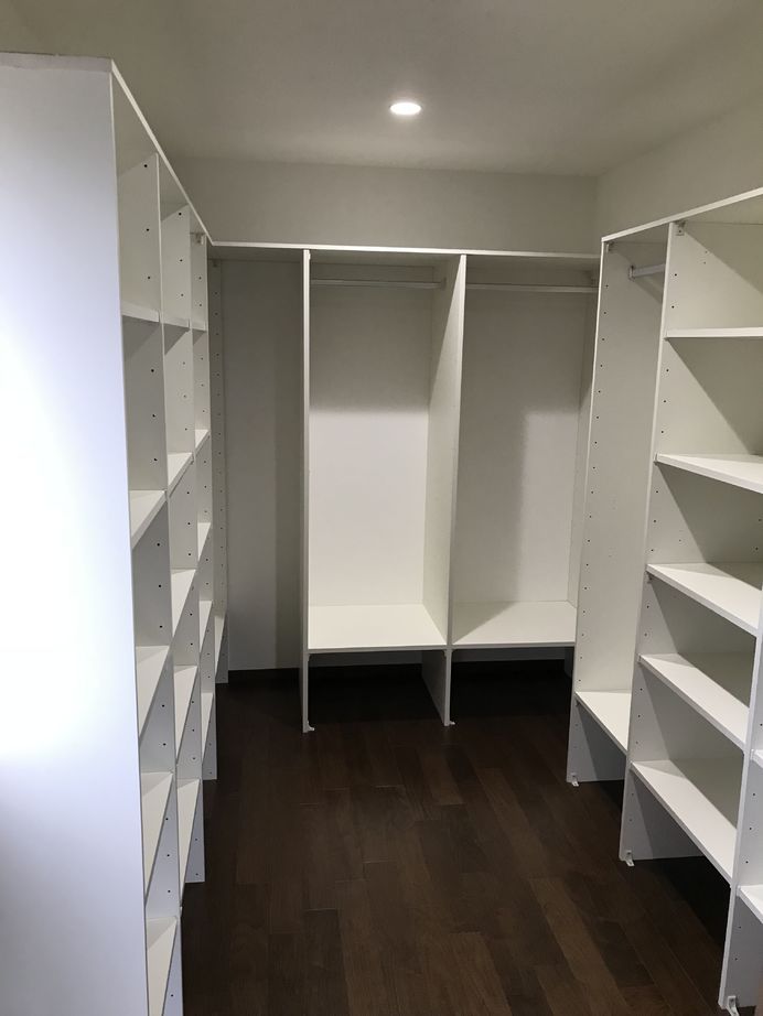 まるるのおうち 【インナーガレージ付きの家/床暖/太陽光】無垢材のフロア、こだわりの洗面台のおしゃれで落ち着く家の建築実例画像5