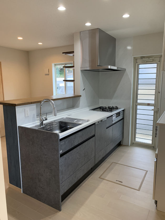 まるるのおうち 【1800万円台/39坪/間取り図】広々としたリビング、堀りごたつ付き和室のある家 の建築実例画像4