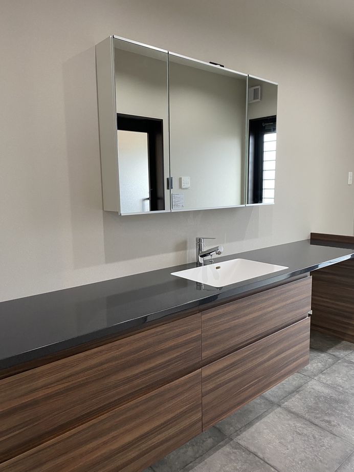 明建ハウス 【和歌山市／3000万円台／間取り図あり】見晴らしのいいアウトドアリビングでBBQやサウナを楽しむ家の建築実例画像5