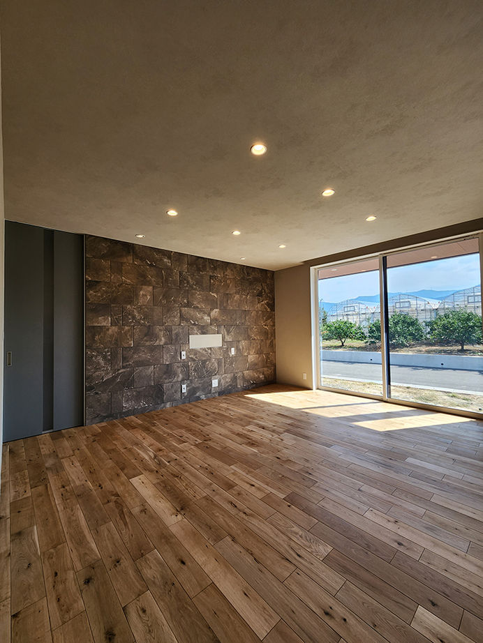 明建ハウス 【和歌山県／平屋／紀州材の家】外と内、あいまいな空間が日々の暮らしにリラックス感をもたらす平屋の家の建築実例画像2