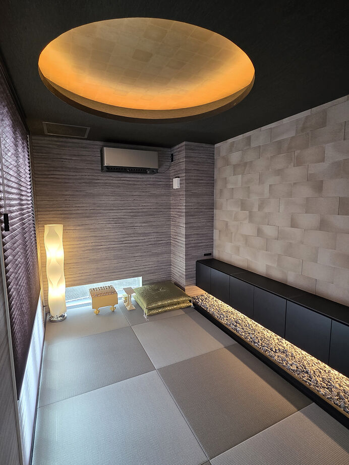 明建ハウス 【和歌山市／平屋ライク／間取り図あり】中庭に面したリビングを中心に主寝室や水まわりをすべて1階に配置の建築実例画像5