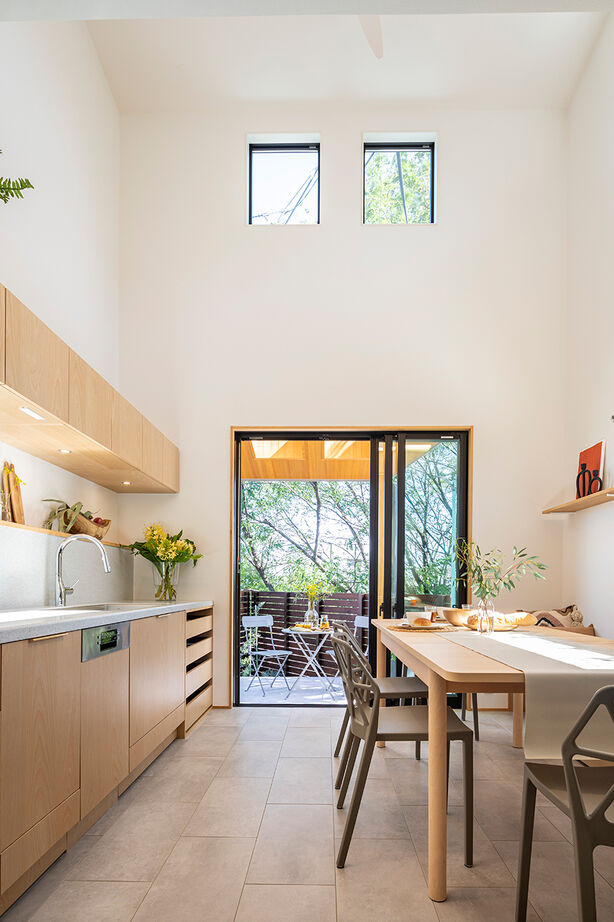 Relax home 【2000万円台/コンパクト/20坪台/間取り図】気分は高原リゾート。外の空気と緑に癒されるテラスのある家の建築実例画像2