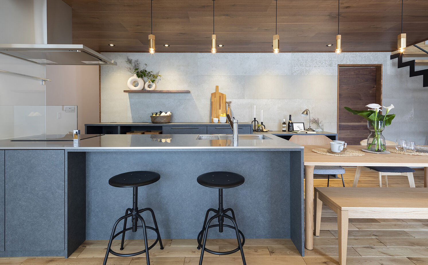 Relax home 【3000万円台/アウトドアリビング/40坪台/間取り図】風を感じるダイニングとガーデンキッチンのある家の建築実例画像3