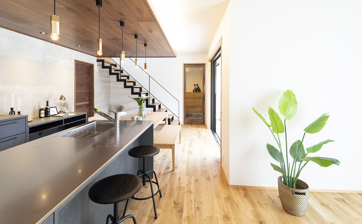 Relax home 【3000万円台/アウトドアリビング/40坪台/間取り図】風を感じるダイニングとガーデンキッチンのある家の建築実例画像8