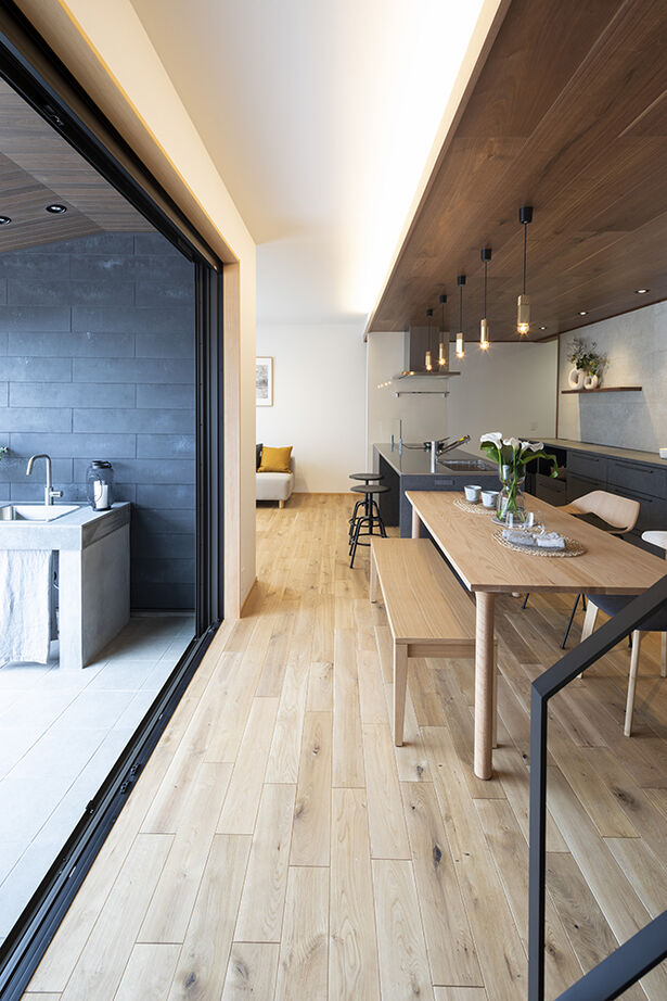 Relax home 【3000万円台/アウトドアリビング/40坪台/間取り図】風を感じるダイニングとガーデンキッチンのある家の建築実例画像13