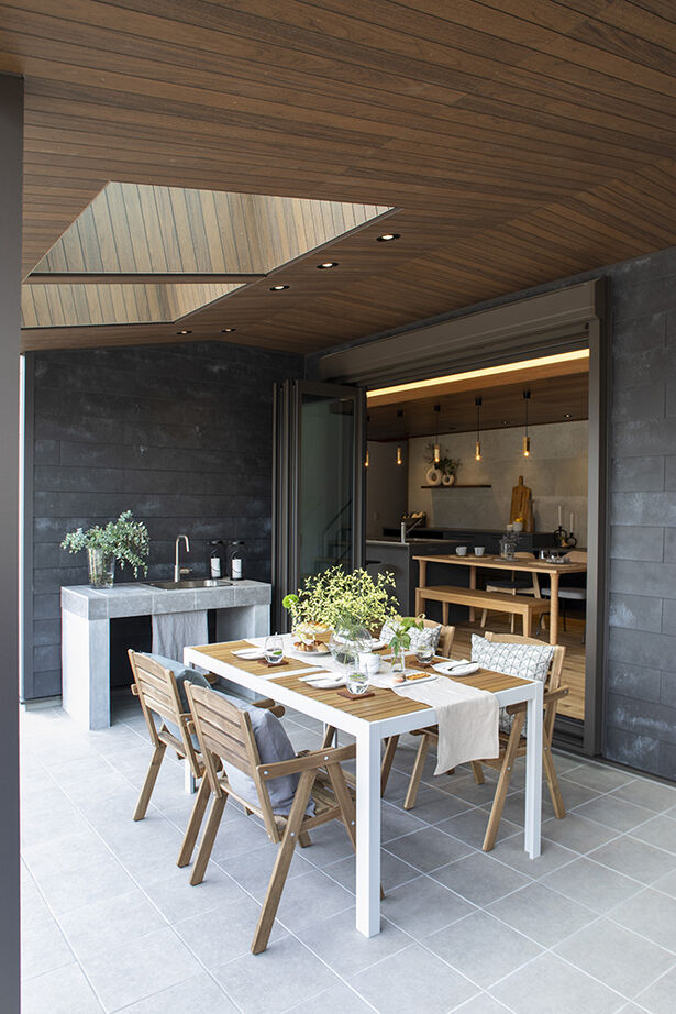 Relax home 【3000万円台/アウトドアリビング/40坪台/間取り図】風を感じるダイニングとガーデンキッチンのある家の建築実例画像14