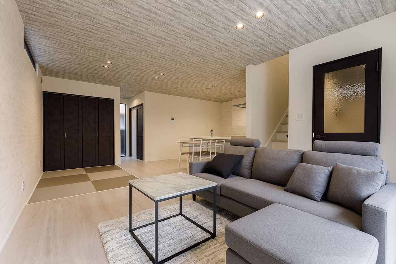 ａｒｄ（アルデ） 【1000万円台/リビング階段/土間収納】白×黒にレンガや木目調がアクセントのブルックリンスタイルの建築実例画像2