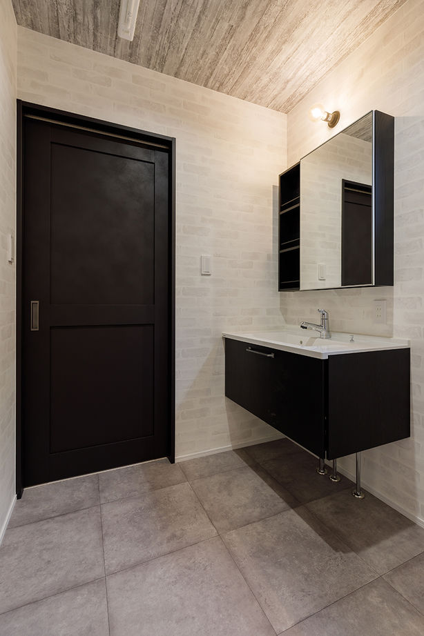 ａｒｄ（アルデ） 【1000万円台/リビング階段/土間収納】白×黒にレンガや木目調がアクセントのブルックリンスタイルの建築実例画像9