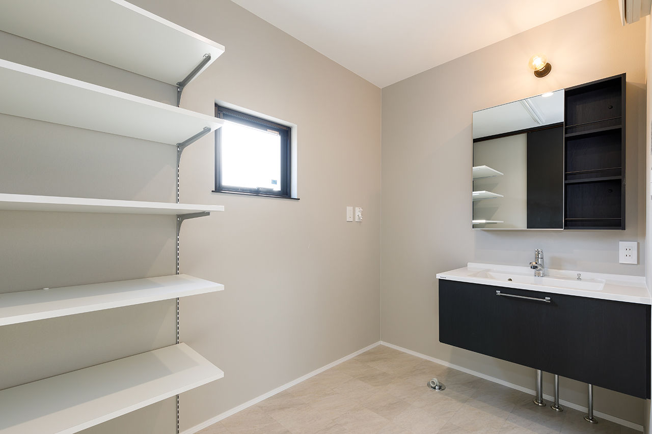 ａｒｄ（アルデ） 【1000万円台/間接照明/半ビルトインガレージ】街中で上質なくつろぎ感が得られる、ホテルライクな住まいの建築実例画像7