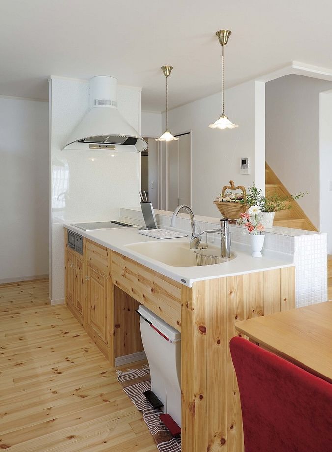 アヴィエスホーム 【39坪/2,000～2,499万円】家族の健康や住み心地が大切　素足で暮らしたくなる住まいの建築実例画像2