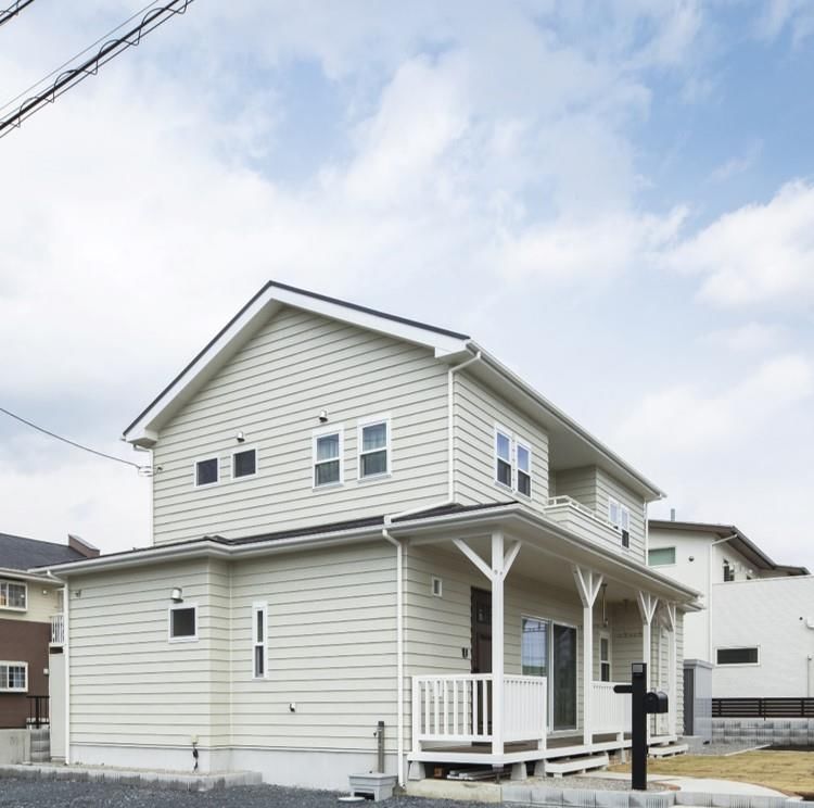 アヴィエスホーム 【間取り図有/39坪】自然素材がいっぱいのアメリカンサーファーズハウスデザインと家族の健康の両方を確保の建築実例画像2