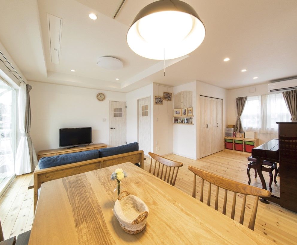 アヴィエスホーム 【間取り図有/39坪】自然素材がいっぱいのアメリカンサーファーズハウスデザインと家族の健康の両方を確保の建築実例画像6