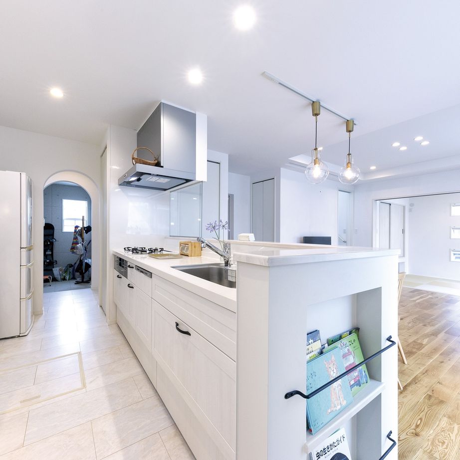 アヴィエスホーム 【間取り図有/39坪/2,200～2,299万円】自由度の高さと対応力が魅力！爽やかな塗り壁が心地いい家の建築実例画像2