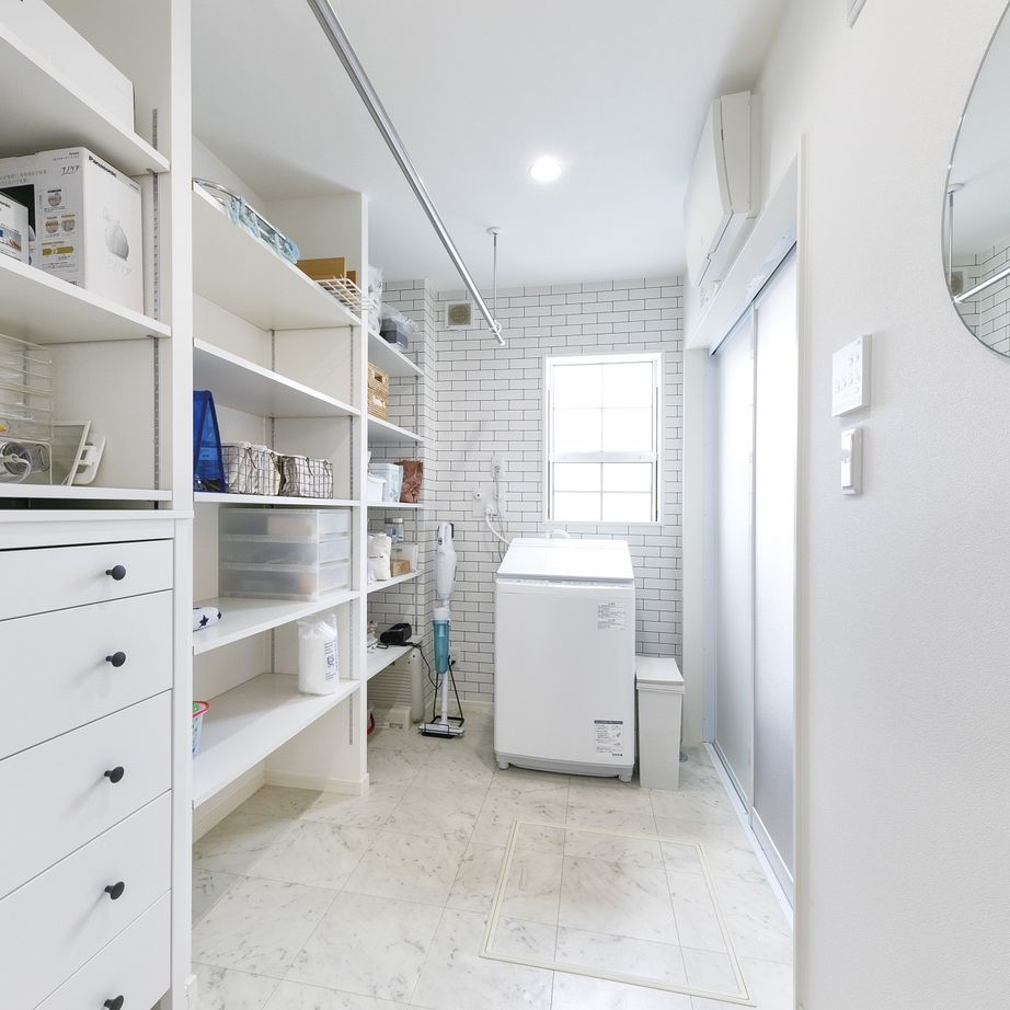 アヴィエスホーム 【間取り図有/39坪/2,200～2,299万円】自由度の高さと対応力が魅力！爽やかな塗り壁が心地いい家の建築実例画像8