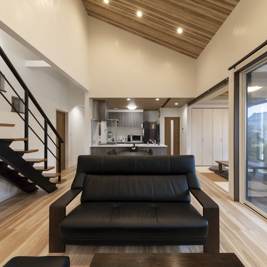 アヴィエスホーム 【間取り図有/30坪/2200万円～2299万円】素材や間取りで遊び心をプラス！塗り壁の心地よさをまとう平屋の建築実例画像9