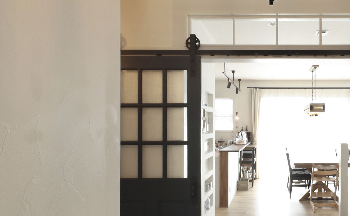 アヴィエスホーム 【間取り図有/35坪】細やかな対応で「好き」を実現。スキップフロアや吹き抜けで家族が「繋がる」暮らしの建築実例画像5