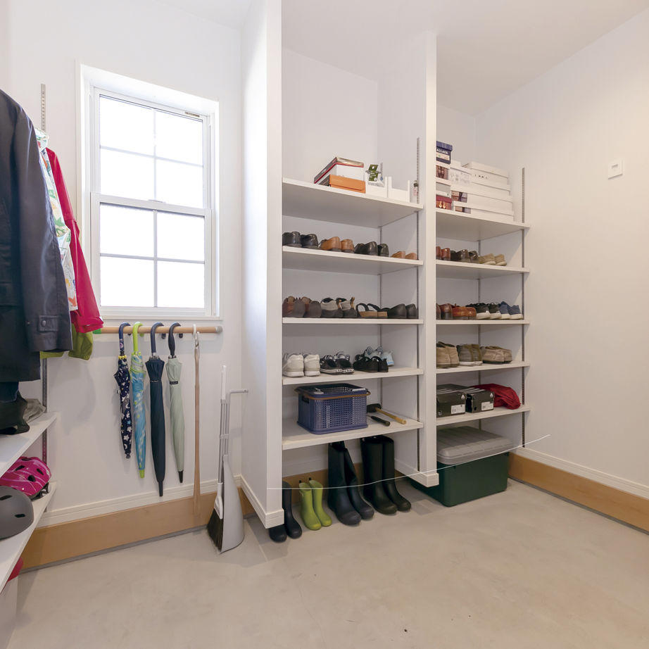 アヴィエスホーム 【間取り図有/45坪/2200万円～2299万円】家族に合った収納計画や8の字の動線が嬉しい、南欧風の住まいの建築実例画像7