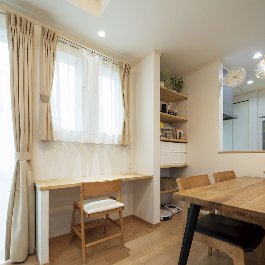 アヴィエスホーム 【間取り図有】きれいな空気に包まれた空間も、造作家具も予算内で！明瞭な価格案内で不安の少ない家づくりの建築実例画像6