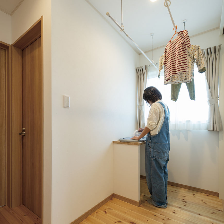 アヴィエスホーム 【間取り図有】きれいな空気に包まれた空間も、造作家具も予算内で！明瞭な価格案内で不安の少ない家づくりの建築実例画像7