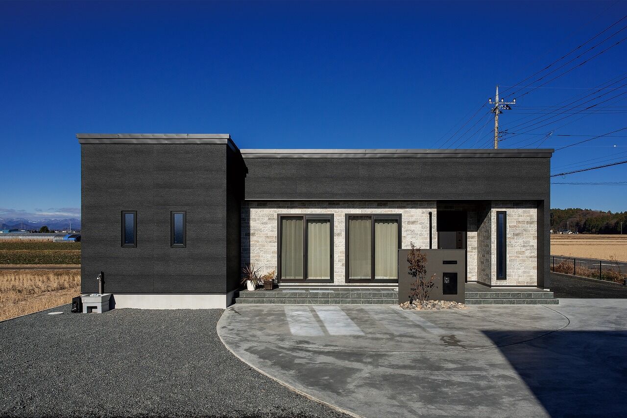 アヴィエスホーム 軽やかに暮らす平屋の住まい。家族や友人が集まる、ヌックのある暮らしの建築実例画像