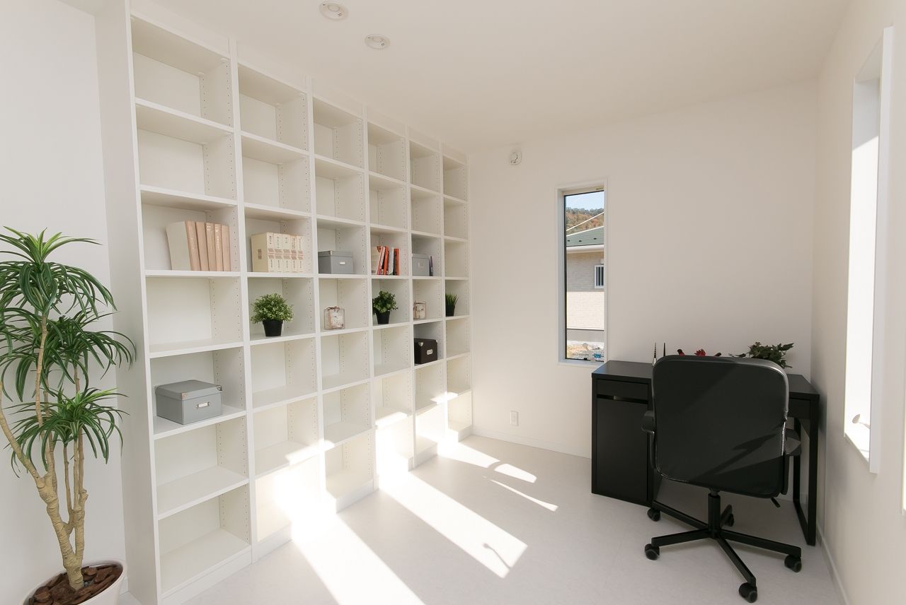 コンチネンタルホーム 【平屋/間取り図有】白をベースとしたスタイリッシュモダンのお家の建築実例画像4