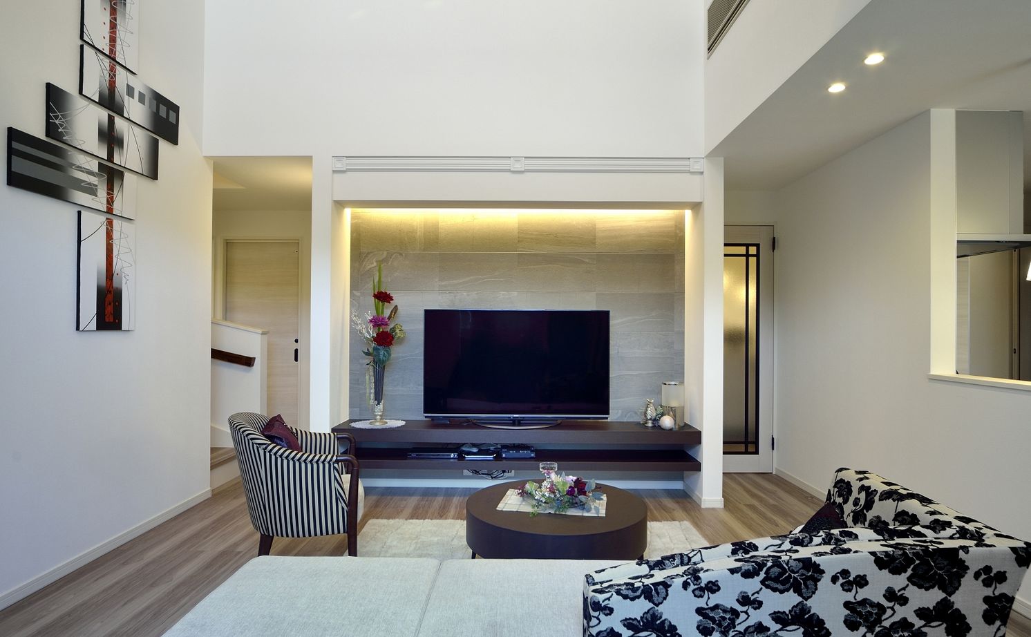 コンチネンタルホーム 【平屋/間取り図有】新たな生活様式を取り入れた、お家で仕事も趣味も楽しむことができる快適空間の建築実例画像6