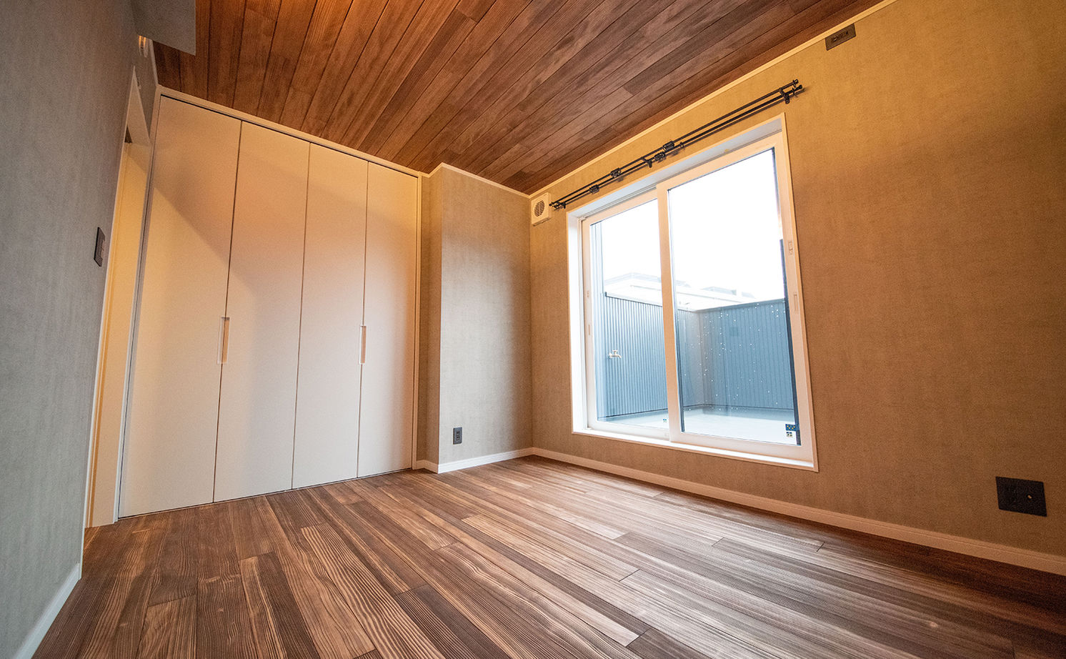 助川工務店 【2000万円台|20坪台|間取り|高気密高断熱】もみの木に包まれる開放空間。リビングの吹き抜けが心地よい家の建築実例画像14