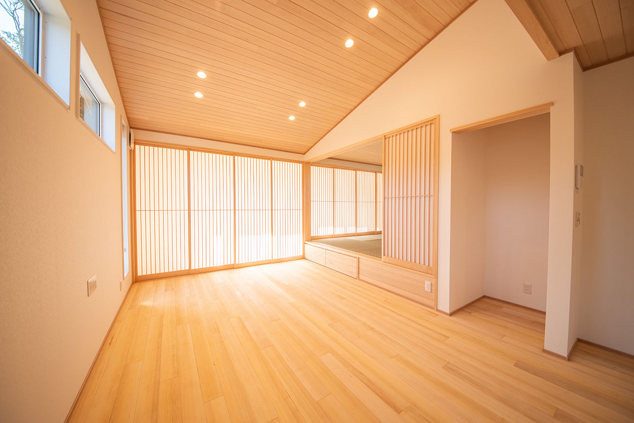 助川工務店 【2000万円台/20坪台/平屋】上質な和の佇まいと勾配天井の開放感が魅力の「もみの木」の家の建築実例画像3