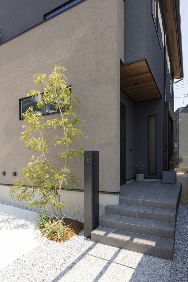 マルマインハウス 【奈良市／2200万円台】白とグレーのグラデーションが映える。スタイリッシュさとやわらかさが共生する家の建築実例画像10