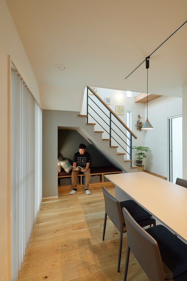 マルマインハウス 【奈良県/2820万円/間取り有】吹き抜けリビングとひと続きのテラス　こだわり抜いた設計力で一体感のある家の建築実例画像8