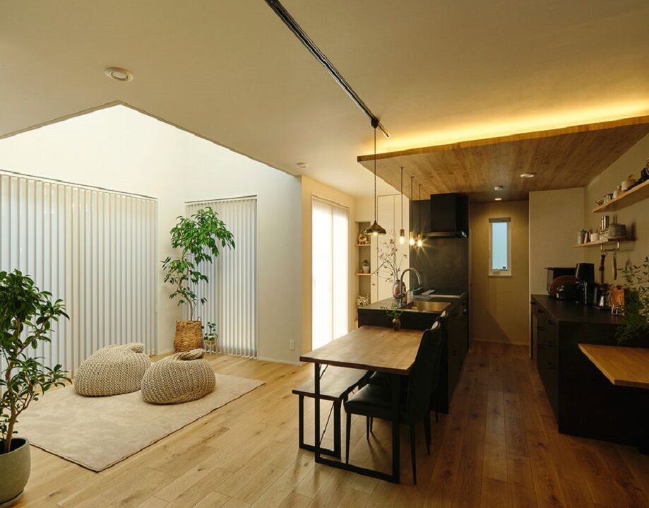 マルマインハウス 【生駒郡/3000～3500万円/グランドピアノのある家/間取り】2つの吹抜けが立体感を演出する、上質感漂う邸宅の建築実例画像4