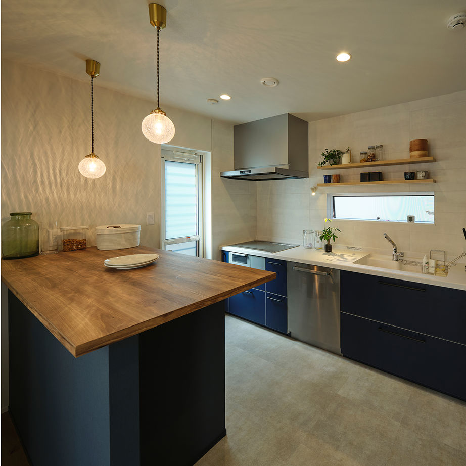 マルマインハウス 【木津川市/2500～3000万円/35坪/2階建て/北欧風】生活動線◎広々キッチンで憧れの海外カフェのような家の建築実例画像3