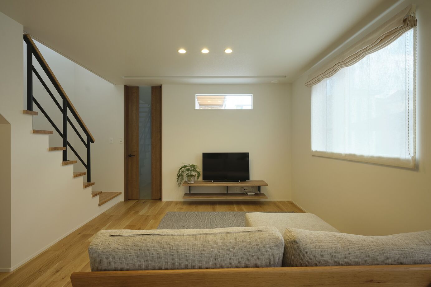 マルマインハウス 【木津川市/2500～3000万円/35坪/2階建て/北欧風】生活動線◎広々キッチンで憧れの海外カフェのような家の建築実例画像8