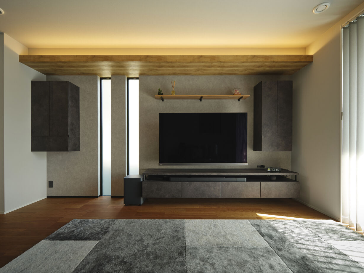 マルマインハウス ダイナミックな吹抜けなど、空間を立体的に使うことで、“上質さ”も“機能面”も実現の建築実例画像3