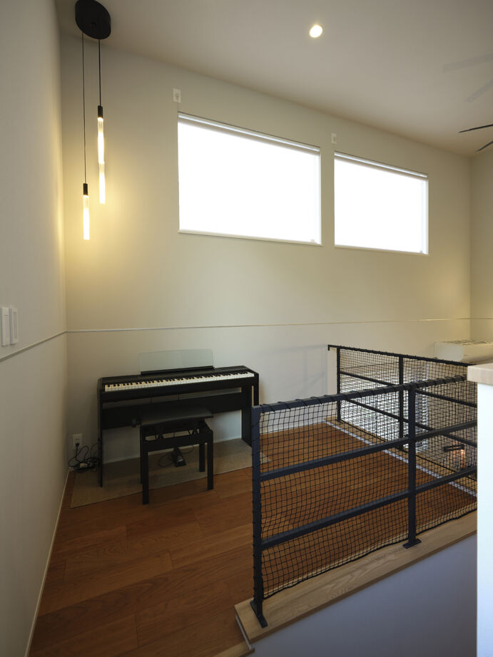 マルマインハウス ダイナミックな吹抜けなど、空間を立体的に使うことで、“上質さ”も“機能面”も実現の建築実例画像6