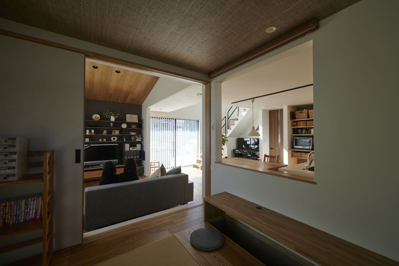 マルマインハウス 【奈良市/家事動線/半平屋】経年変化と陰影を楽しみ丁寧にくらす家の建築実例画像8