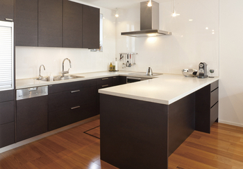 トヨタホーム 窓の配置ひとつにまで気を配って、「理想だった」スクエアな外観を実現の建築実例画像5