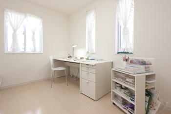 トヨタホーム 中庭と吹き抜けで光あふれる空間に。構造の強さが、自由なプランを実現の建築実例画像6