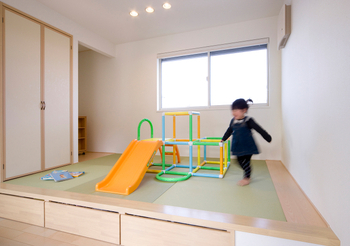 トヨタホーム 20坪の狭小地に自然を取り込み、光と風、開放感を感じる住まいにの建築実例画像3