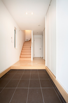 トヨタホーム 20坪の狭小地に自然を取り込み、光と風、開放感を感じる住まいにの建築実例画像6