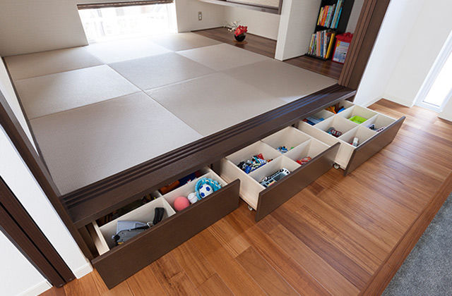 トヨタホーム 開放的な吹き抜けと、洗練されたデザインがゆとりを感じさせる住まいの建築実例画像7