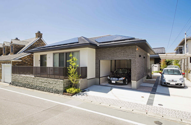 トヨタホーム 【平屋実例】柱のない開放的な大空間LDKを実現の建築実例画像1