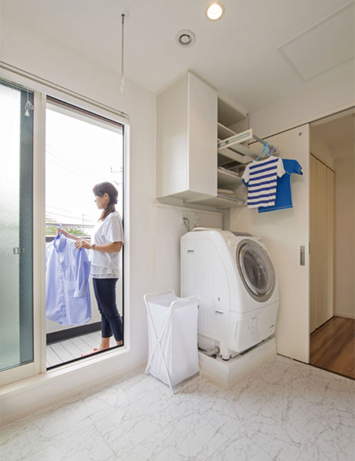 トヨタホーム 大きな開口で光あふれる開放的なリビングが家族のメインステージの建築実例画像7