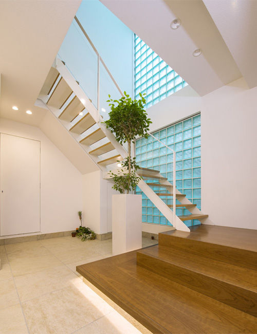 トヨタホーム 【３階建て実例】親・子・孫の3世代が快適に暮らすゆとりを持った都市の家の建築実例画像4