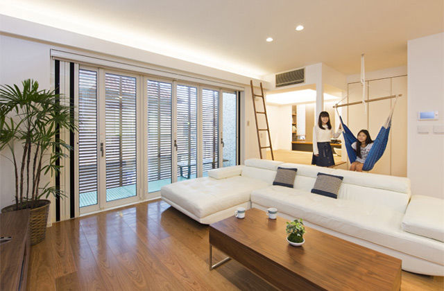 トヨタホーム 【３階建て実例】親・子・孫の3世代が快適に暮らすゆとりを持った都市の家の建築実例画像5