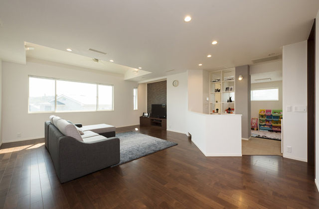 トヨタホーム 子育ても仕事も相互に助け合える、二人三脚の二世帯ライフを叶えた住まいの建築実例画像4