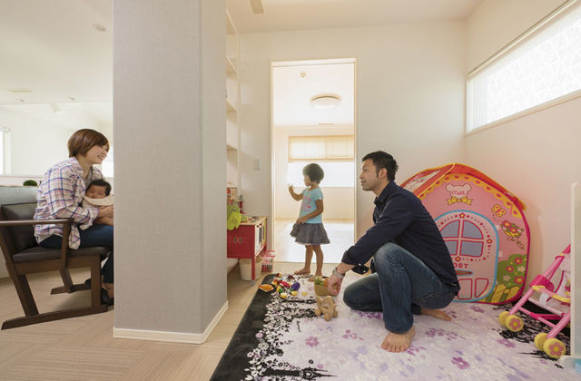 トヨタホーム 子育ても仕事も相互に助け合える、二人三脚の二世帯ライフを叶えた住まいの建築実例画像5