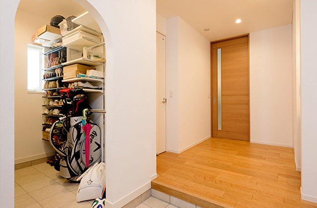 トヨタホーム 【45坪以下/平屋実例/アイランドキッチン/賃貸・店舗併用 】光が降り注ぐ広々とした平屋建ての建築実例画像7