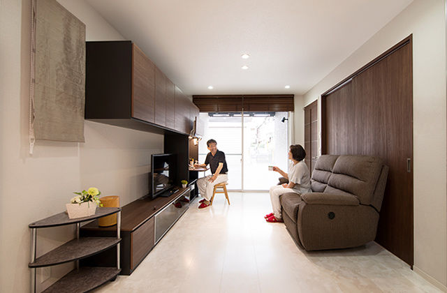 トヨタホーム 親子それぞれのライフスタイルを大切に。都市の限られた敷地でも心地よい二世帯住宅の建築実例画像4